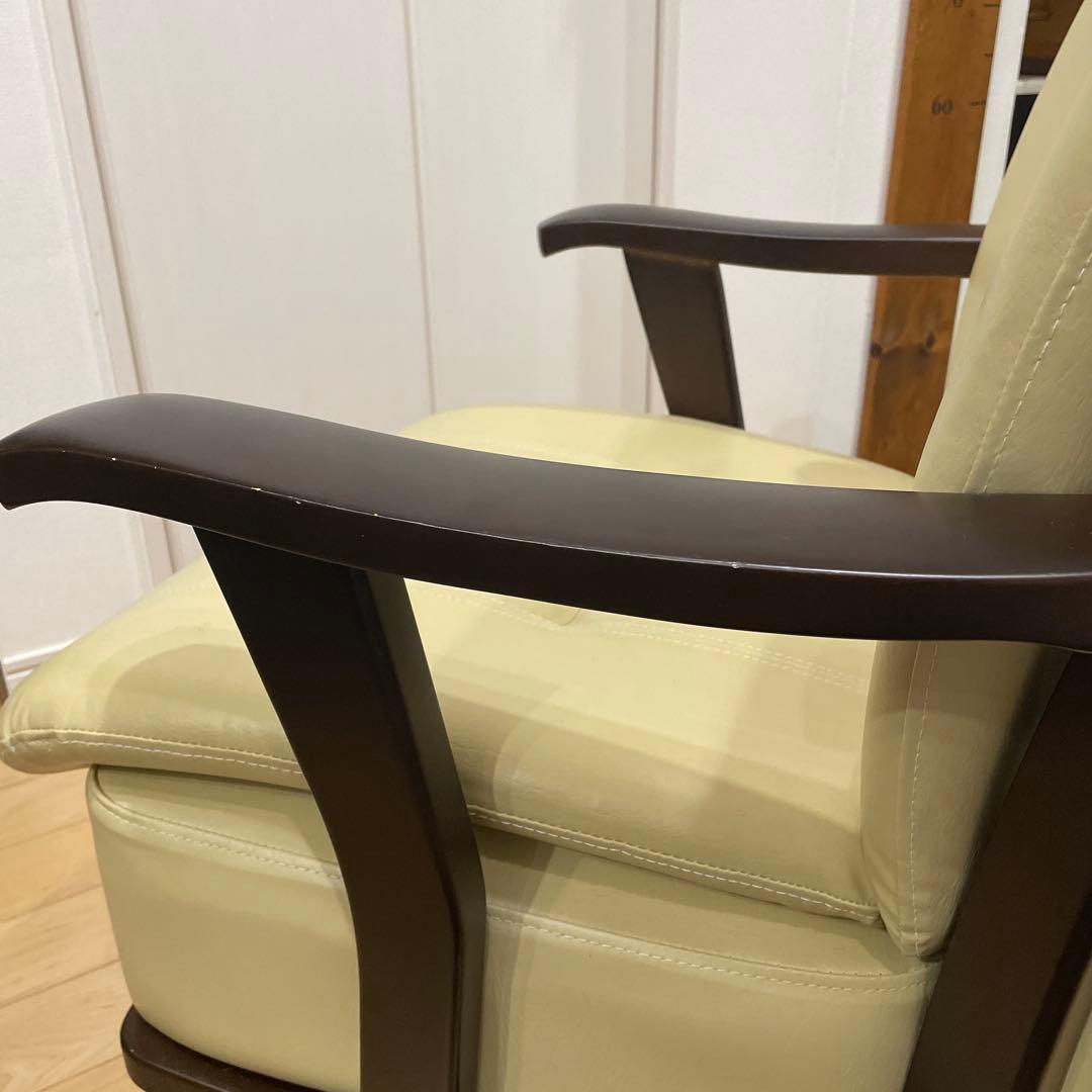 ニトリ ダイニングチェア　回転式