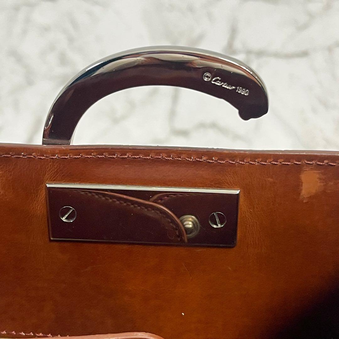美品　カルティエ　パンテール　ボディバッグ　パンサー金具　レザー　斜め掛け　茶色