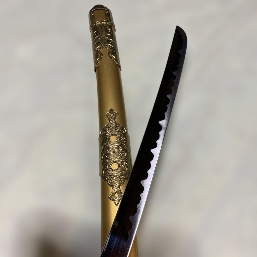 豪華版模造刀(刀袋付) 太刀造り 金茶柄 太刀型金鍔 金呂鞘