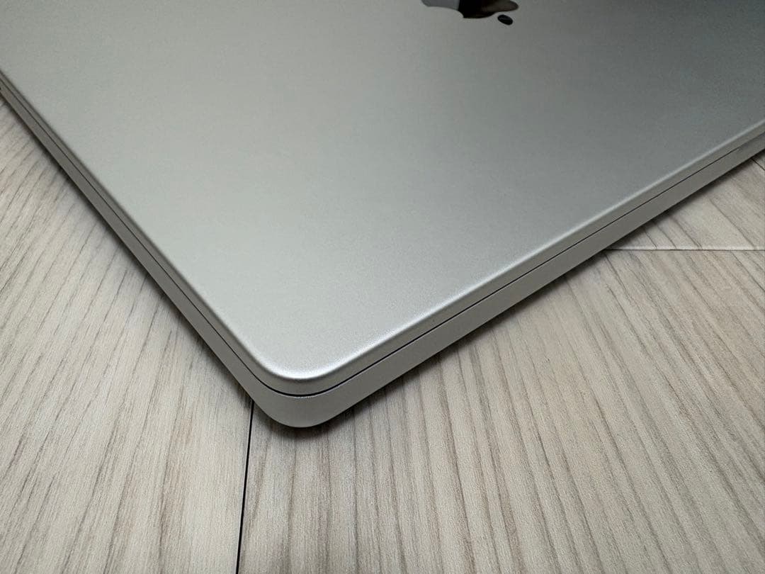 Apple MacBook Pro 16インチ