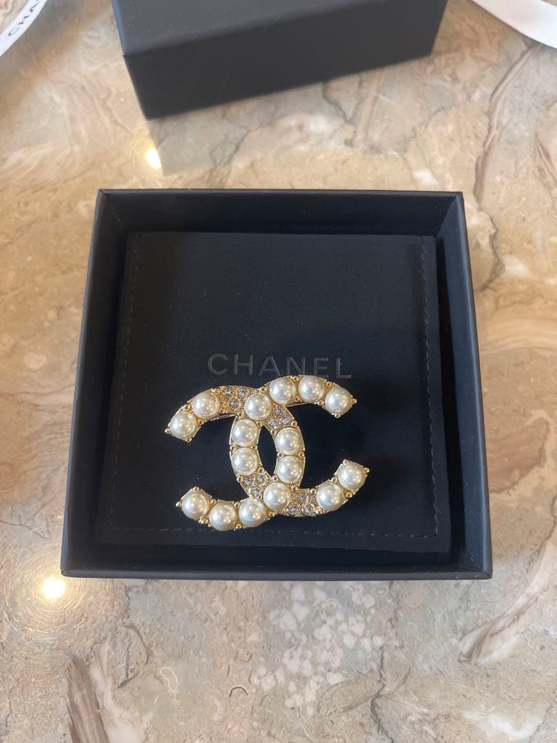 CHANEL ブローチ パール