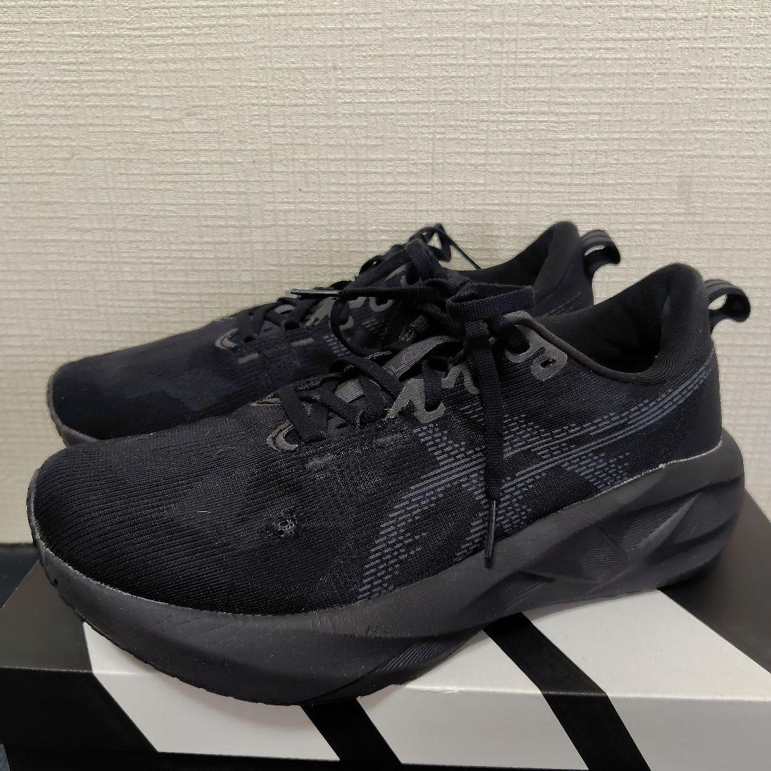 ASICSノヴァブラスト5 26cm　ランニングシューズ