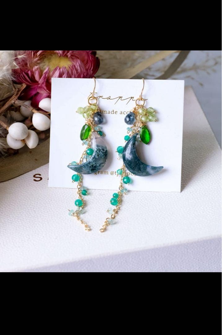 Q's B ♦︎14kgfsunflowerカービングピアス/イヤリング