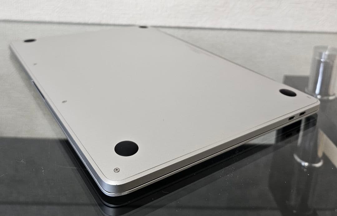 MacBook本体 Apple MacBookPro 13-inch 2020