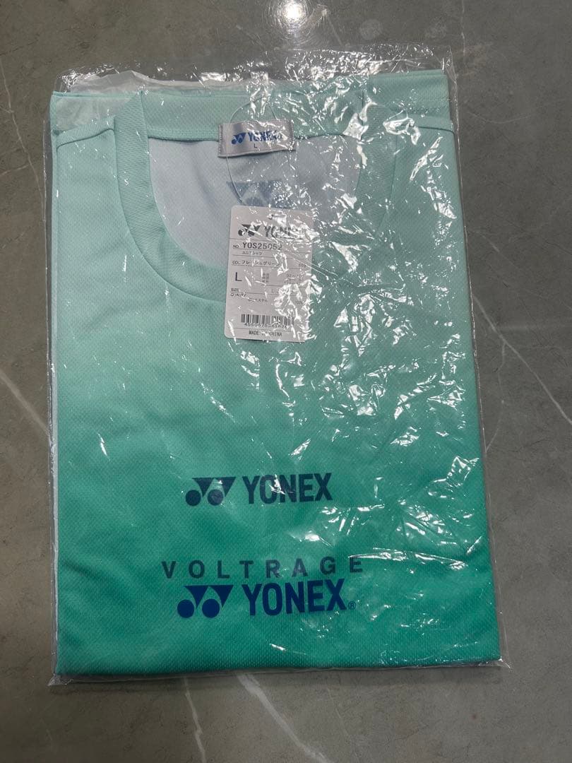 ボルトレイジ　ヨネックス　tシャツ