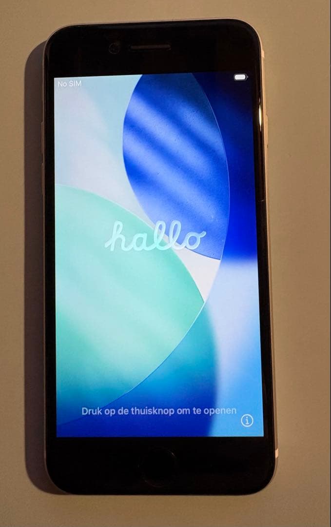 iPhone SE第二世代 128GB ホワイト