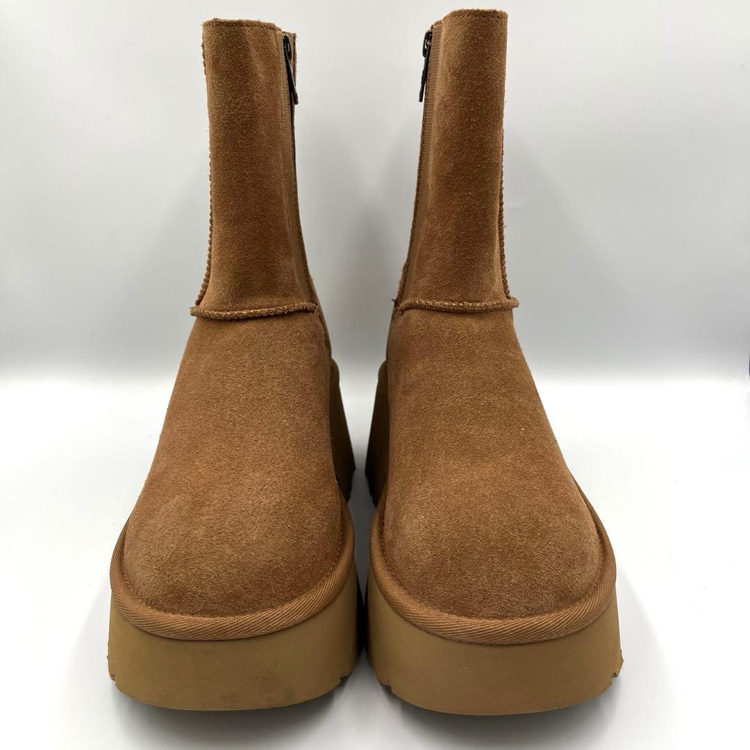 新品UGG Classic Twin Seam New Heights ブーツ
