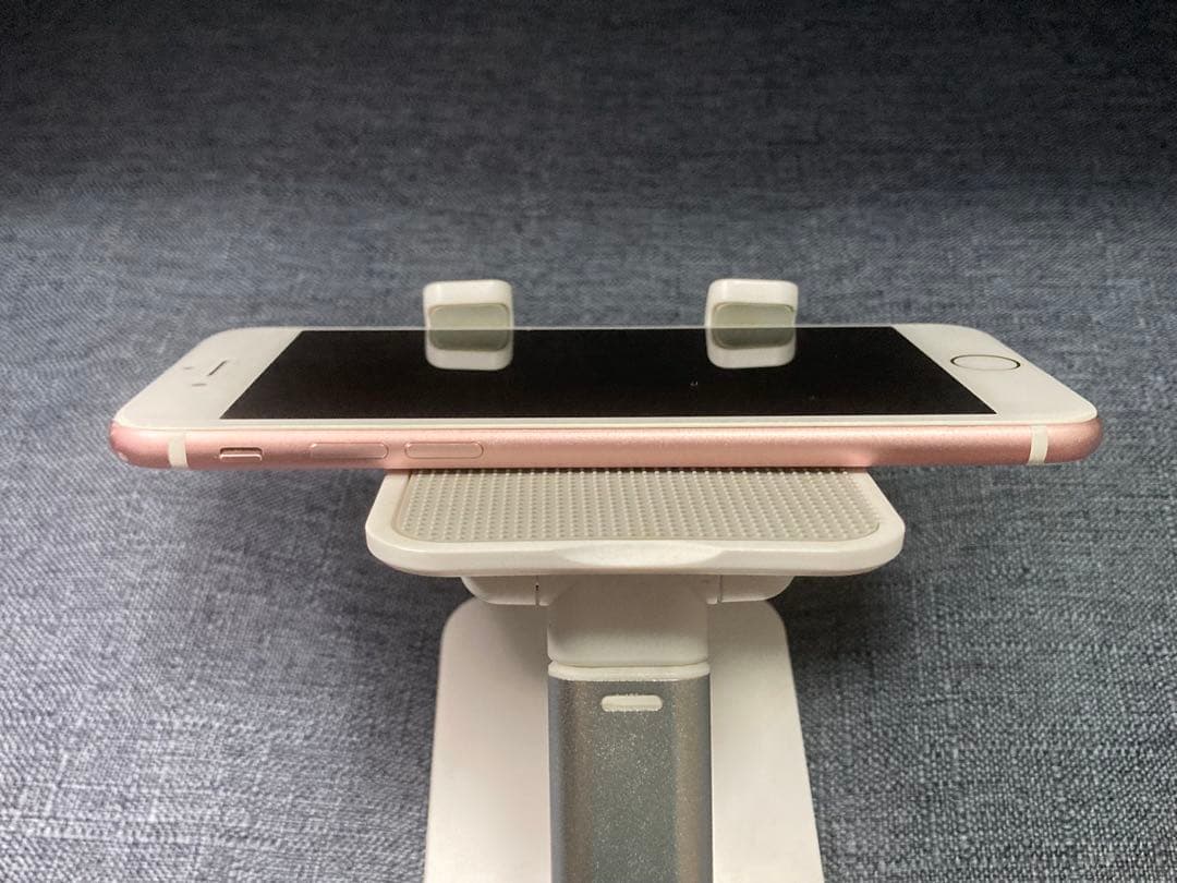 iPhone7 正常動作品 SIMフリー 残債無し ロック解除済み 送料込み！