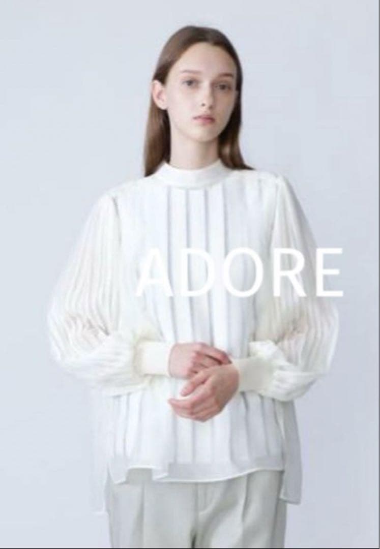 ADORE アドーア　シアープリーツ　ブラウス　黒