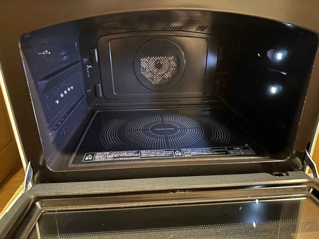 東芝過熱水蒸気石窯オーブンレンジ 　　　ER-SD3000(W) 2022年製