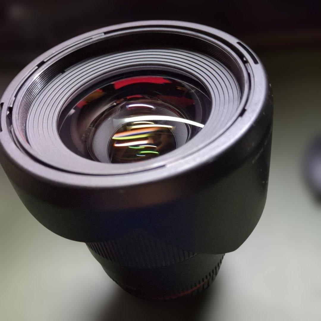 SAMYANG　35mm f1.4 fマウント