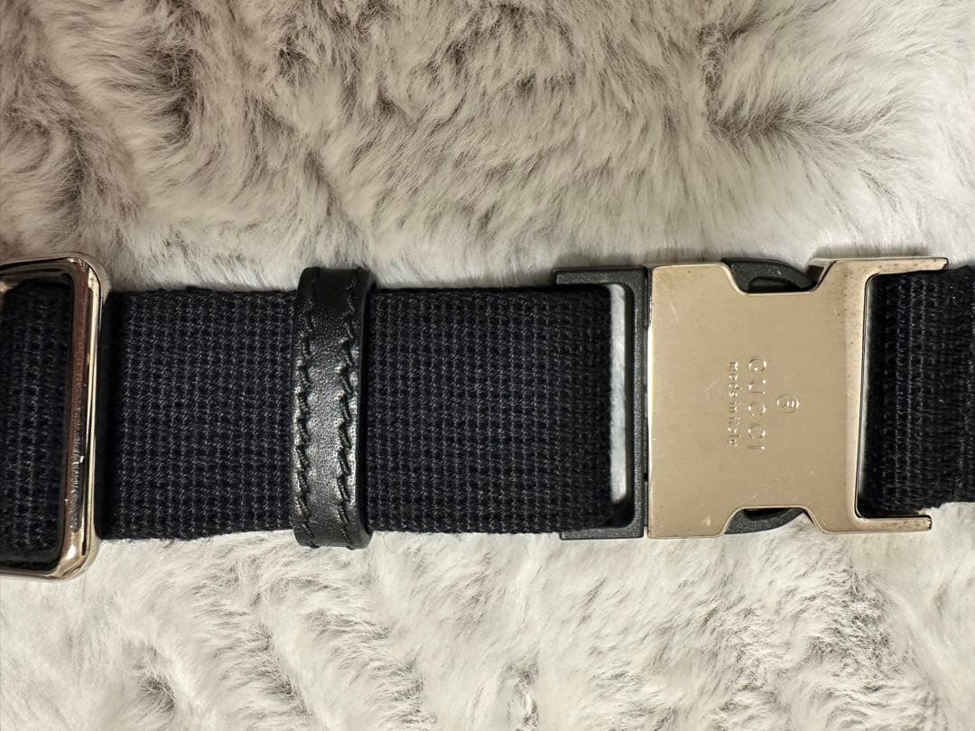 GUCCI ボディーバッグ