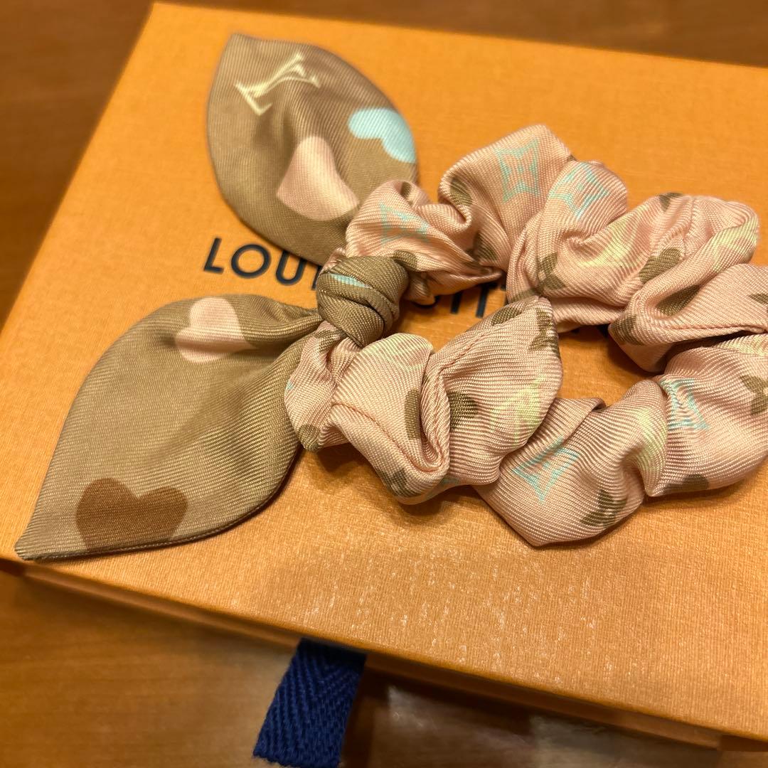 Louis Vuitton ハート柄 シュシュ