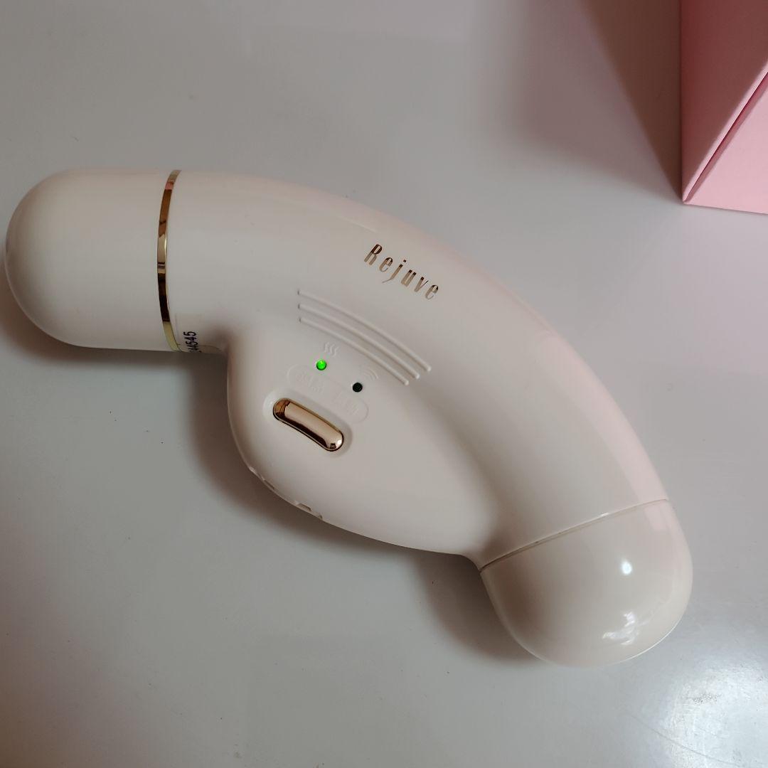 リジューヴェ　美顔器　美品