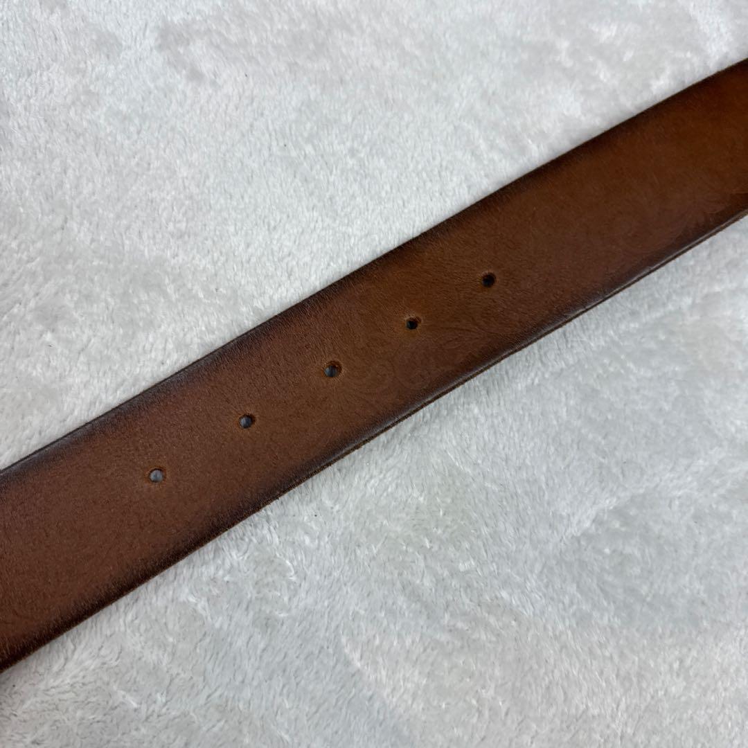 GUCCIグッチ　タイガーヘッドバックル　レザーベルト　ウエスト約75〜85cm