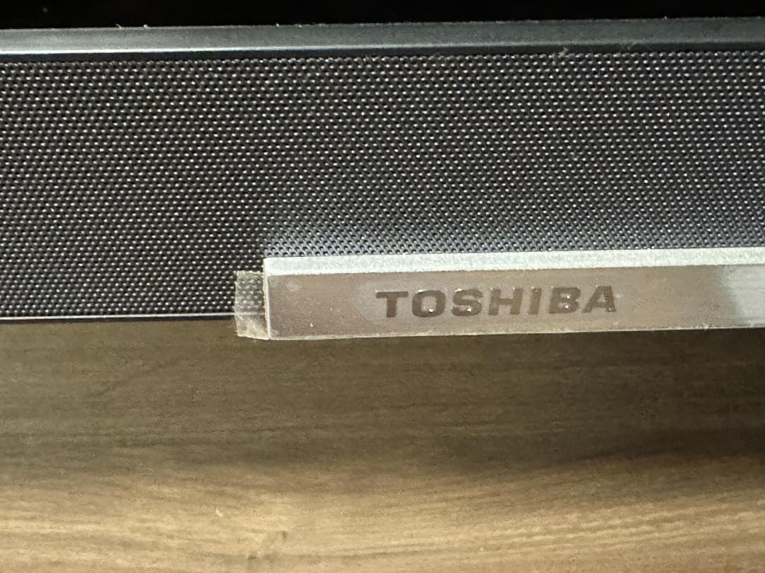 東芝レグザ65インチ　4K液晶テレビ＋リモコン＋壁寄せローボード付き