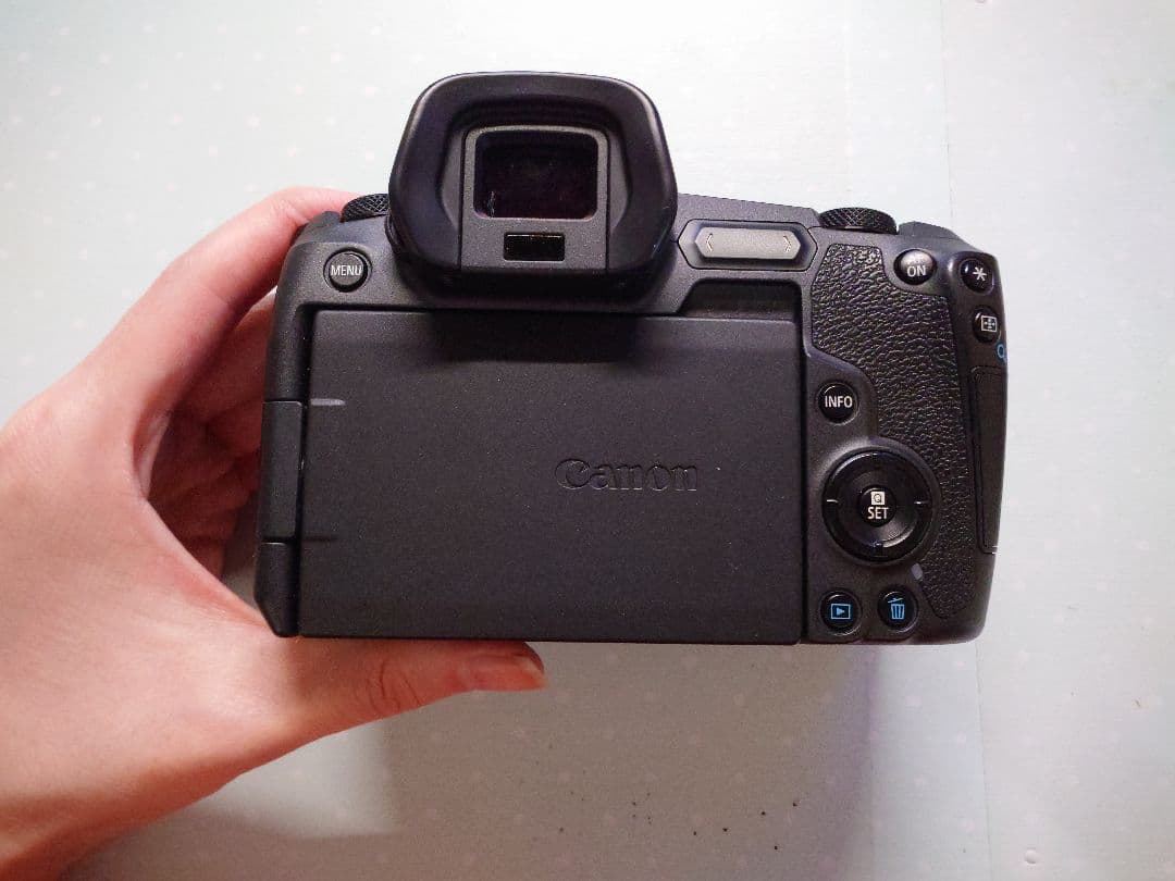 Canon EOS R ボディ