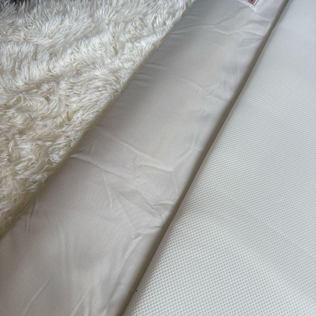 アップリカ　ベビーベッド　コネルエアー　グレー