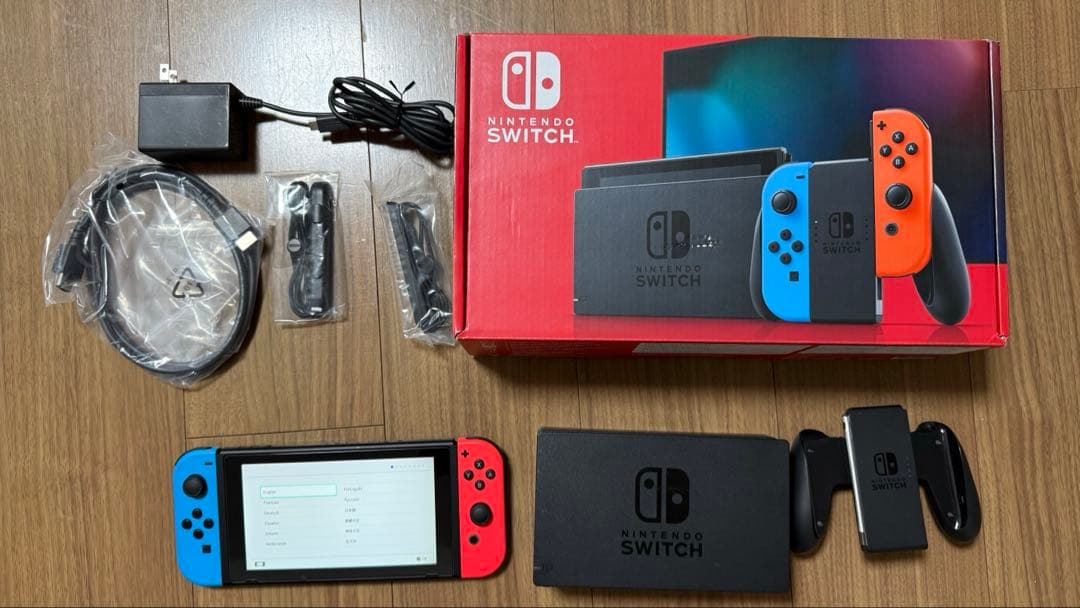 Nintendo Switch 本体 目立った傷なし 液晶保護カバー付