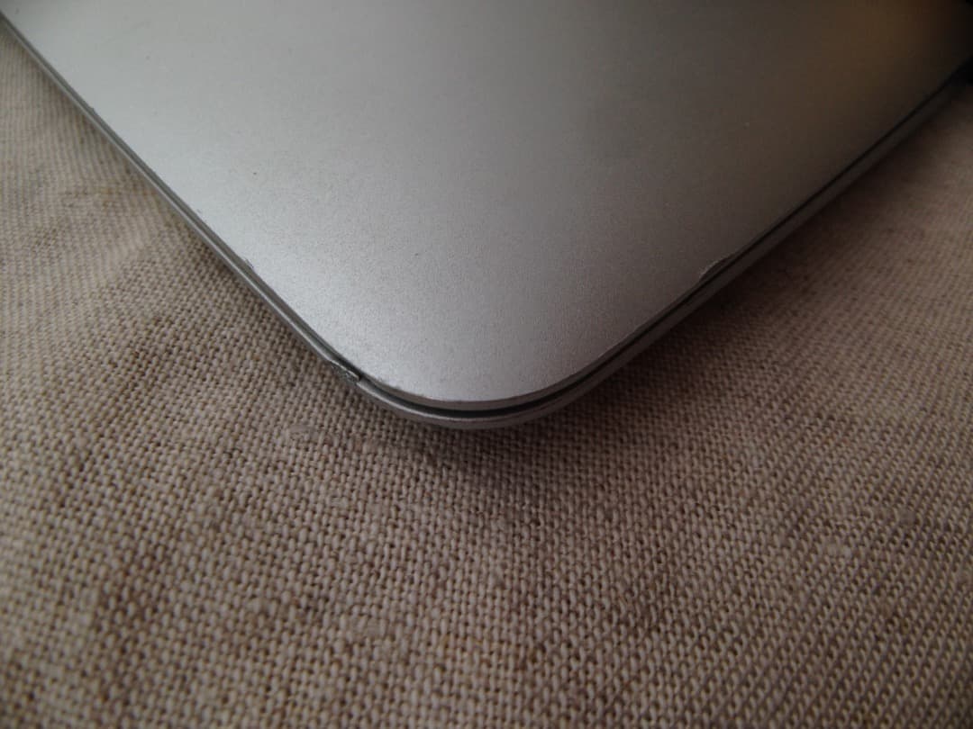 稼動品・Apple社MacBookAir A1465オマケ有