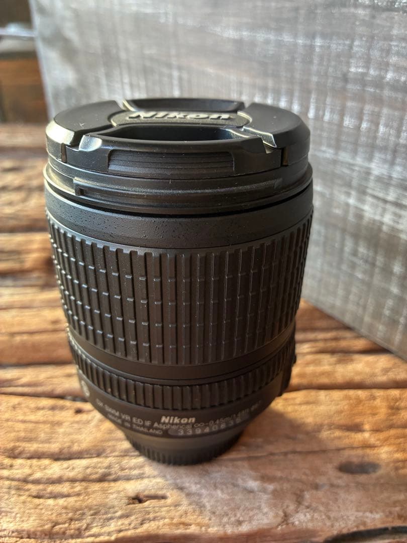 Nikon 18-105mm f/3.5-5.6G ED VRレンズ