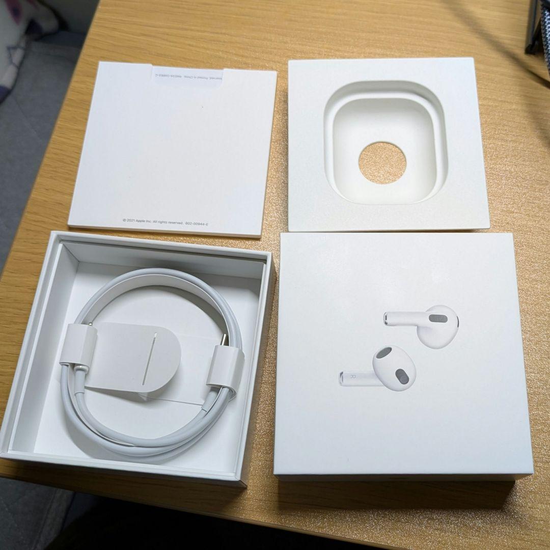 Apple AirPods 第3世代