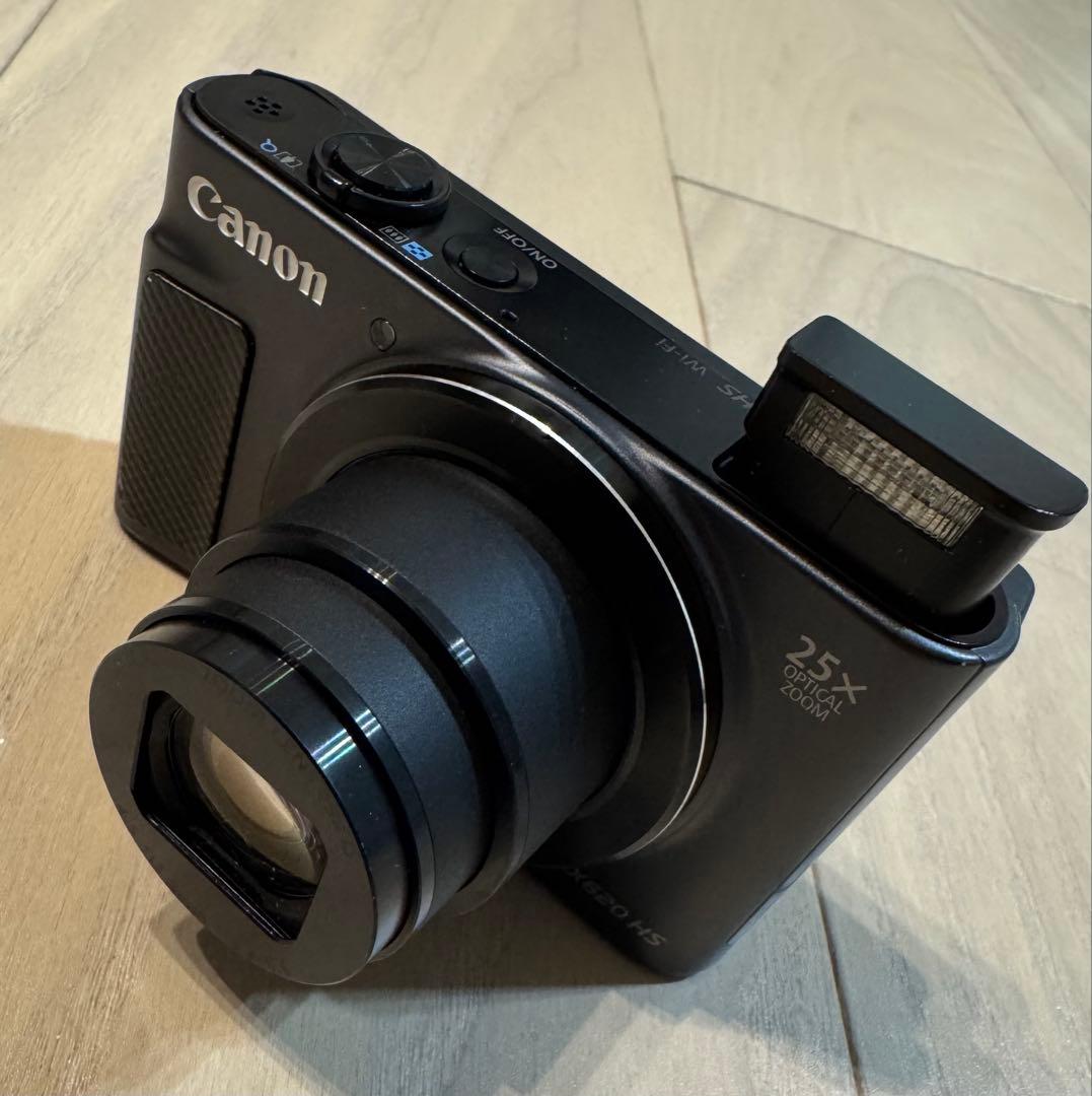 Canon PowerShot SX620 HS 本体と付属品