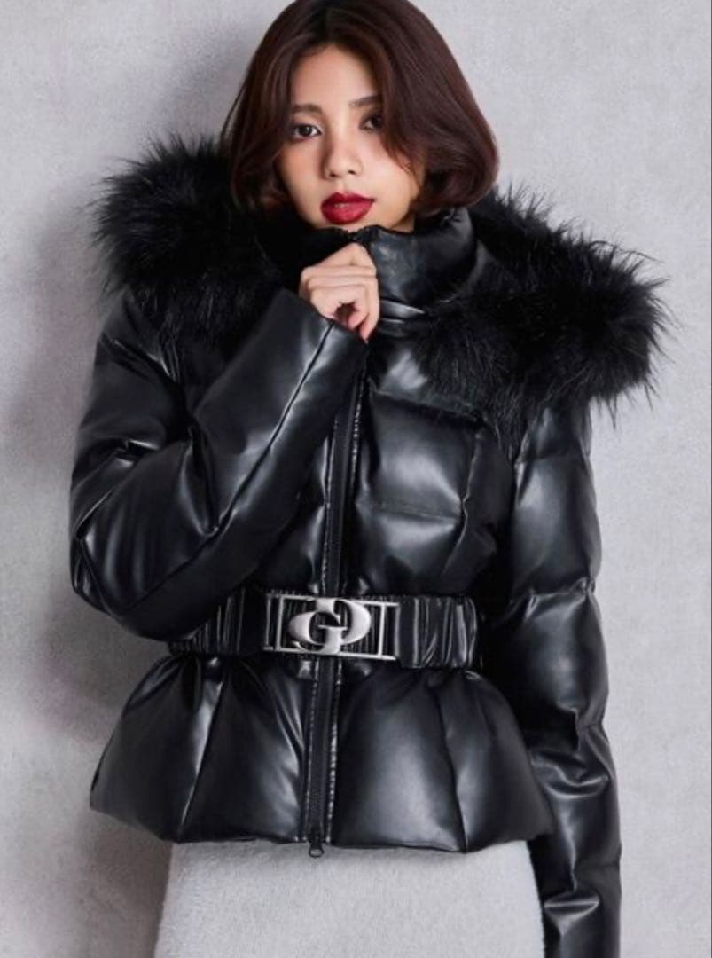 GOLDY ブラック ダウンジャケット ファー付き値段交渉交渉あり！