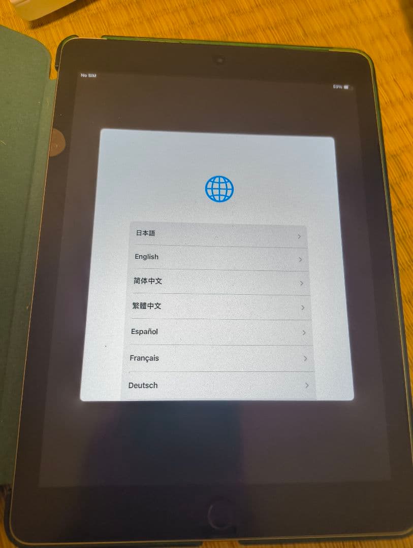 iPad　第六世代 本体 Case付き