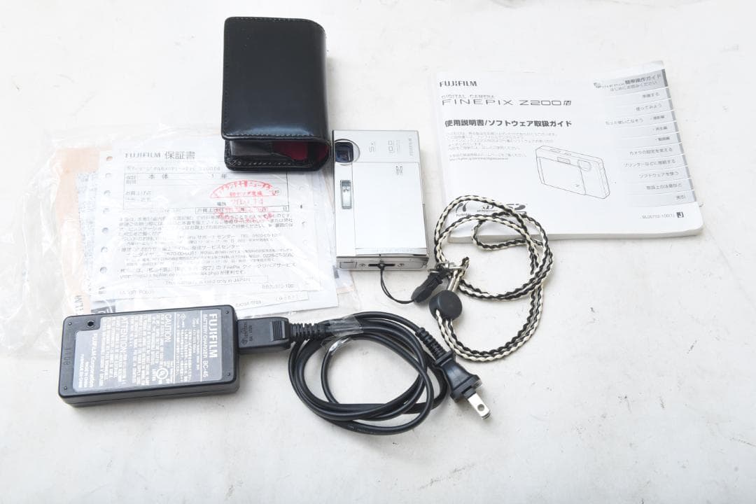 Fujifilm FinePixZ200fd 　充電器 ケース　説明書　等付き