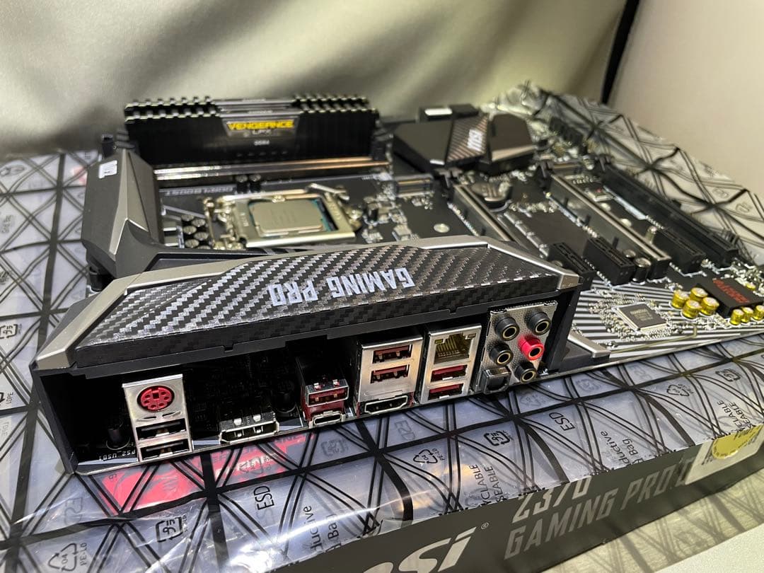 マザーボード Corei7-8700K msi Z370gaming pro CARBONAC