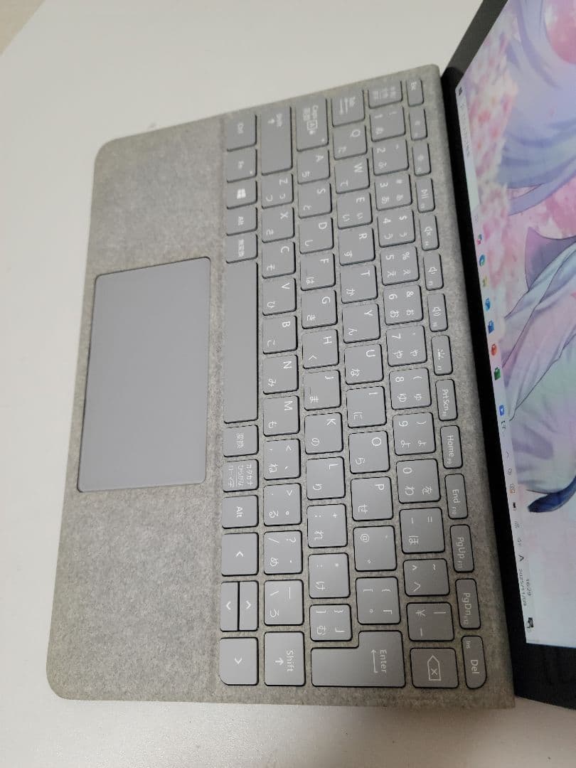 美品　Microsoft Surface Go Model:1824