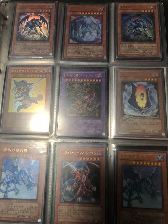 遊戯王引退品　混沌の黒魔術師レリーフなど
