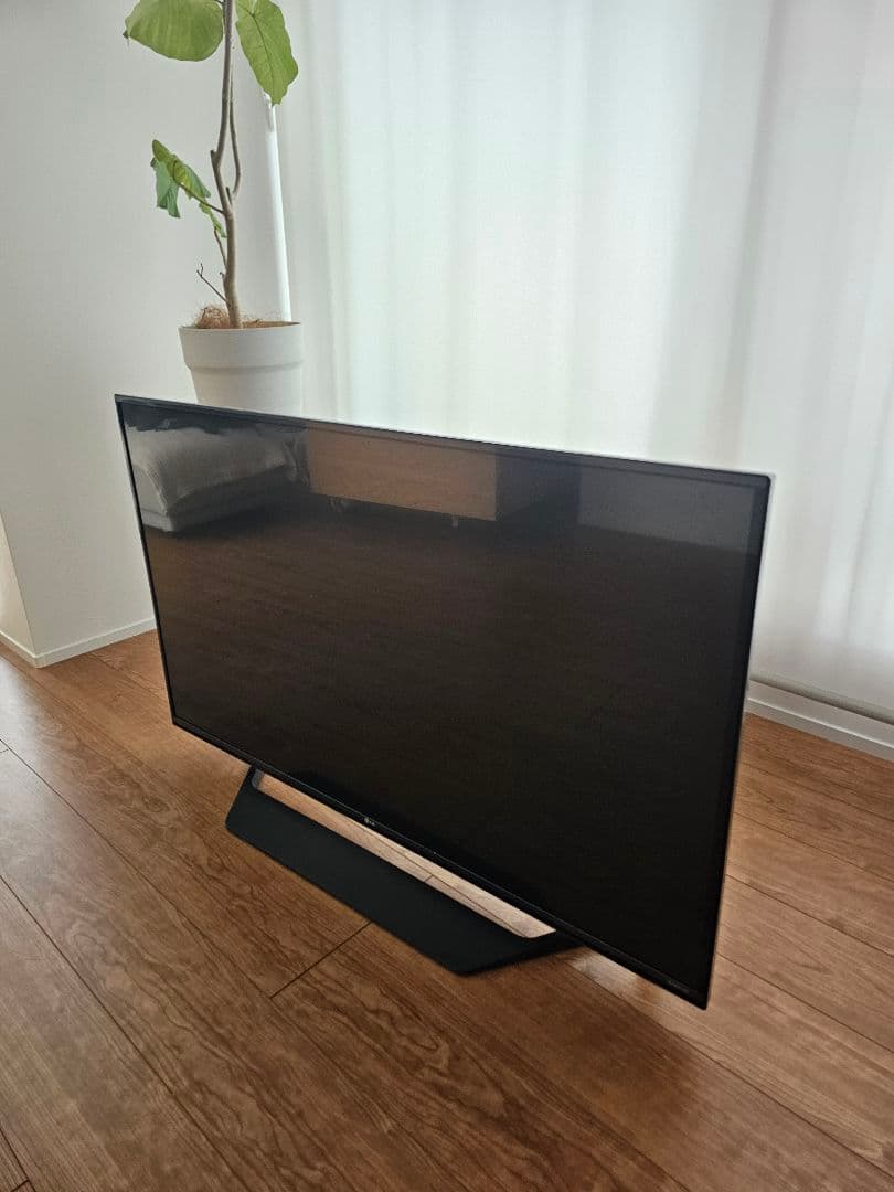 美品！LG 49型4K液晶テレビ 49UF7710 2015年製 4Kパネル