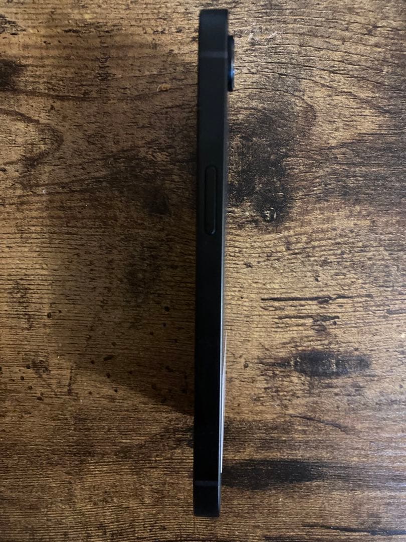 【超美品】 iPhone 16e 128GB ブラック SIMフリー