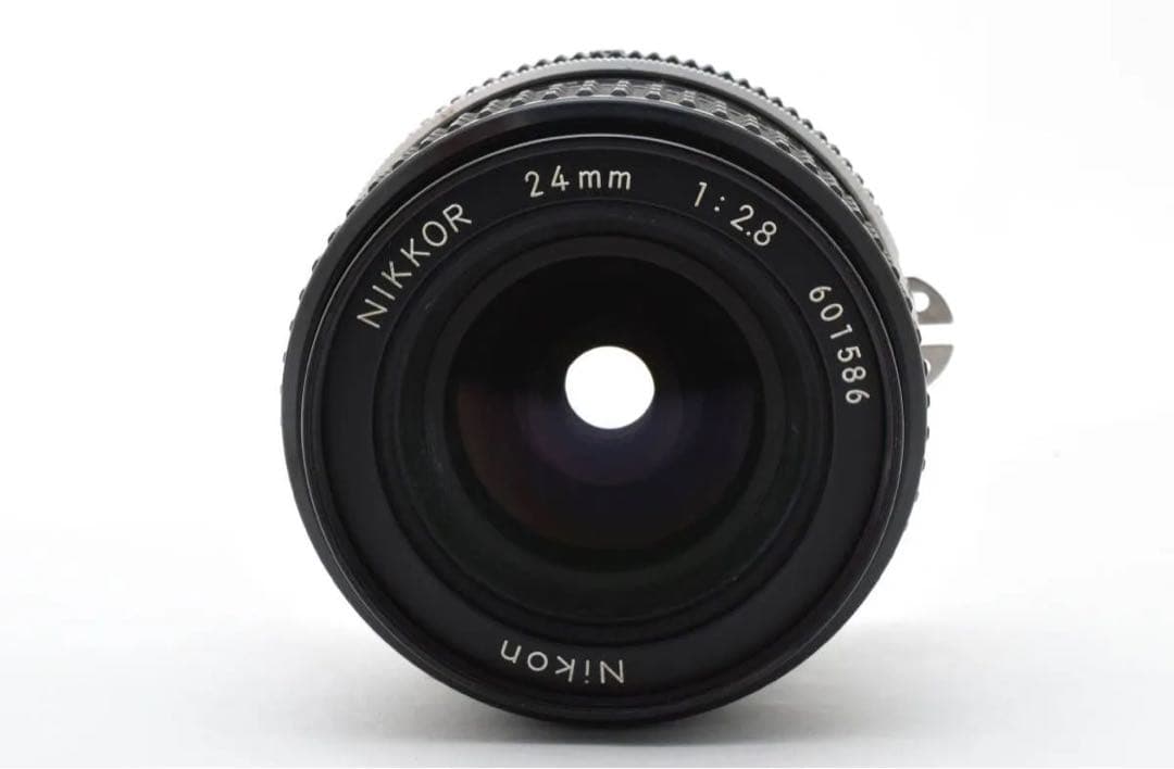 NIKKOR 24mm f/2.8 レンズ