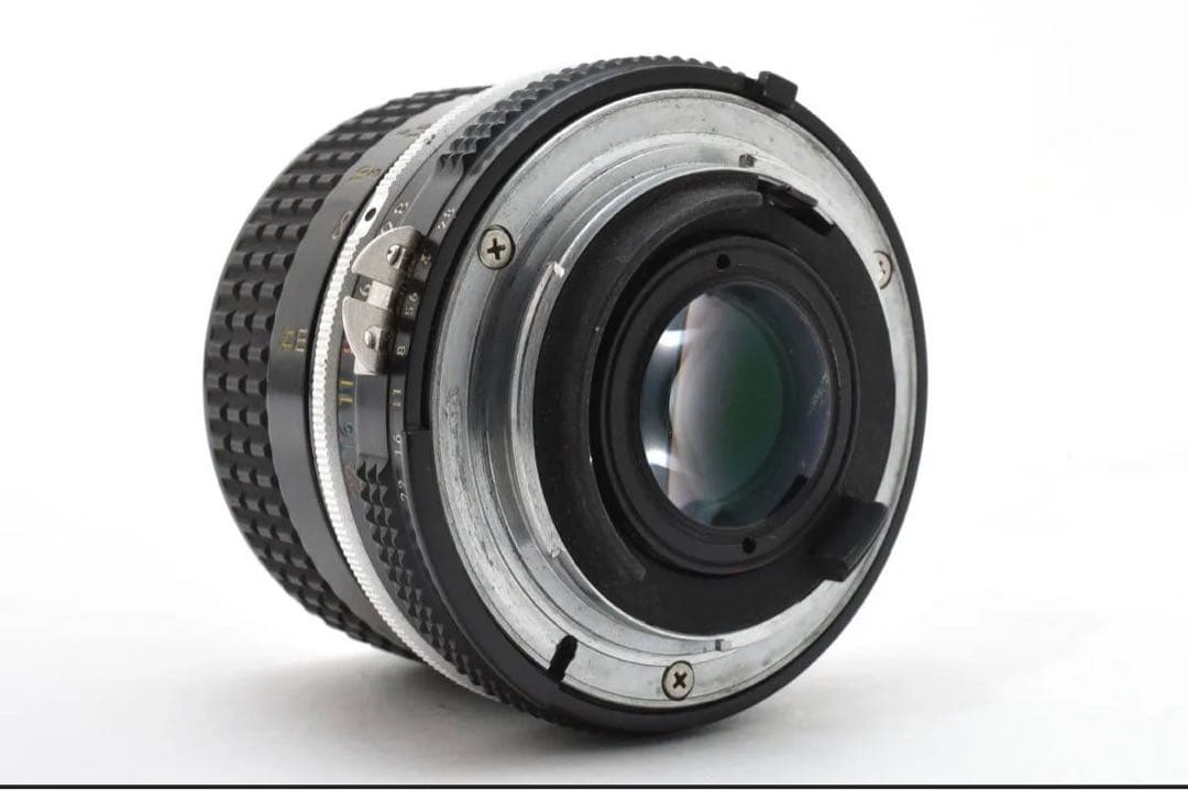 NIKKOR 24mm f/2.8 レンズ