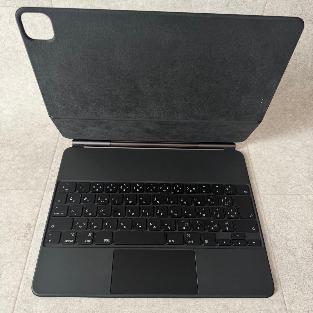アップル　iPad Magic Keyboard MXQU2J/A 　キーボード