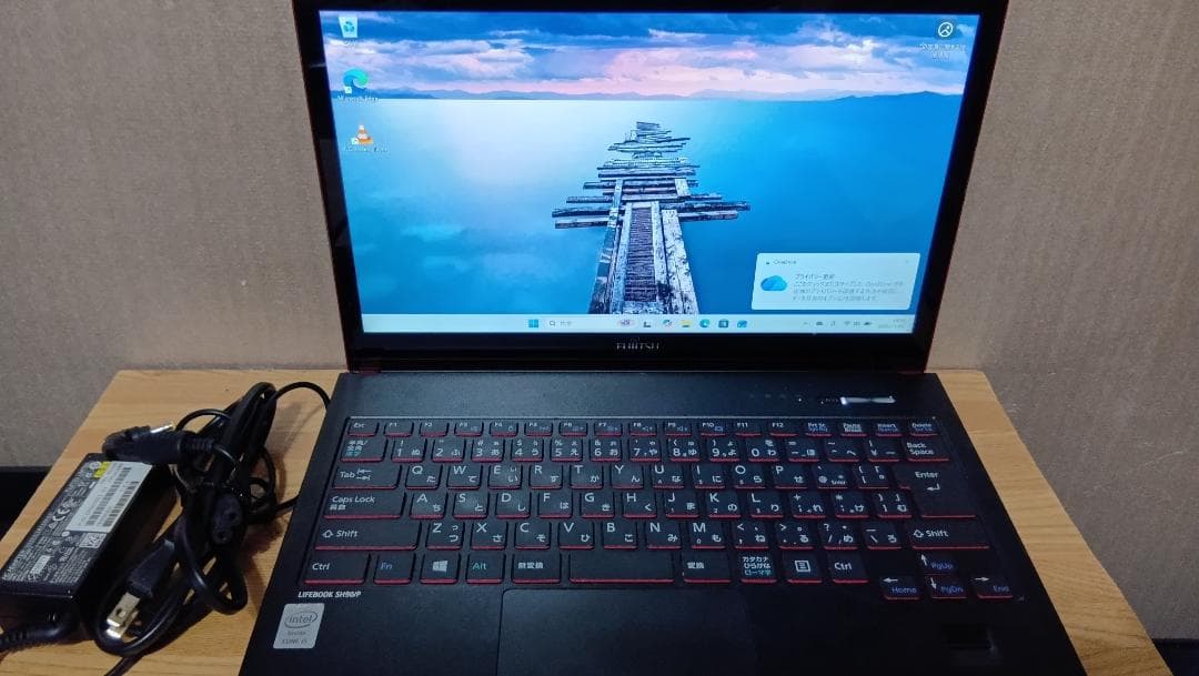Fujitsu LifeBook SH90/P 4世代i5