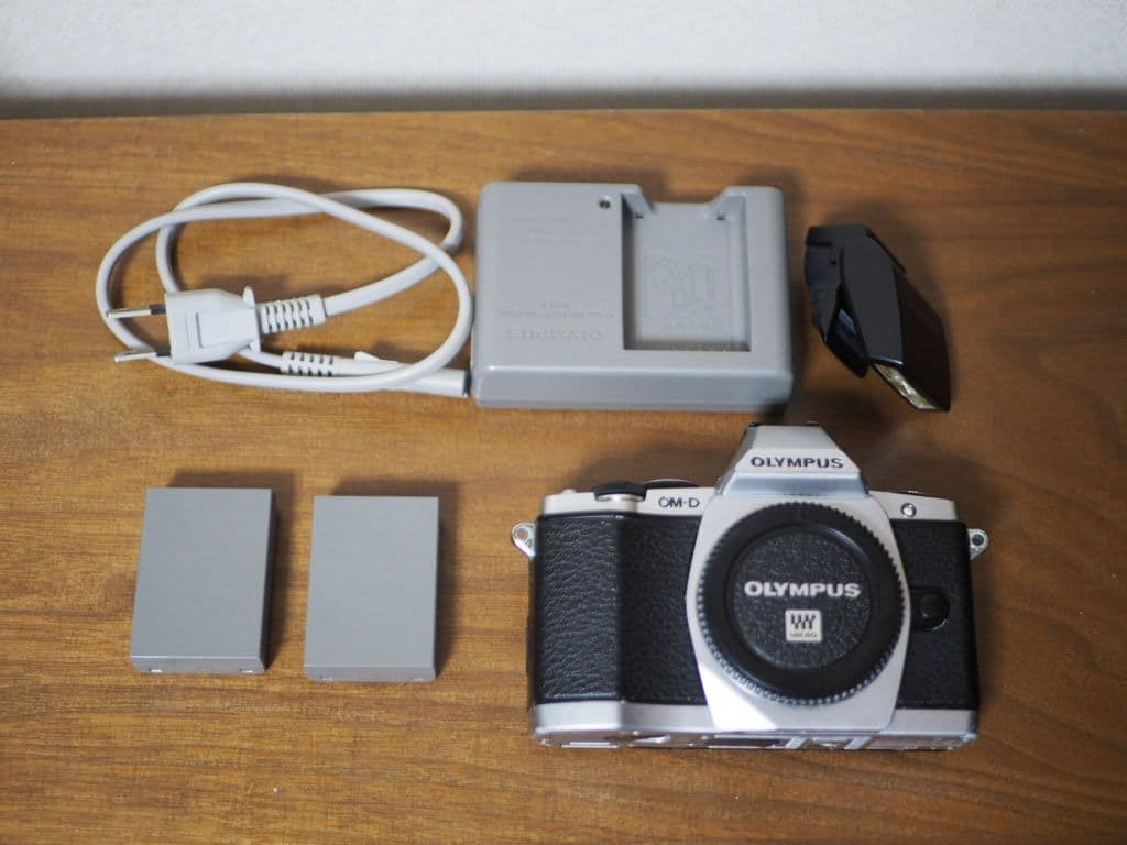 【ジャンク品】OLYMPUS OM-D EM-5 ミラーレス一眼カメラ 本体