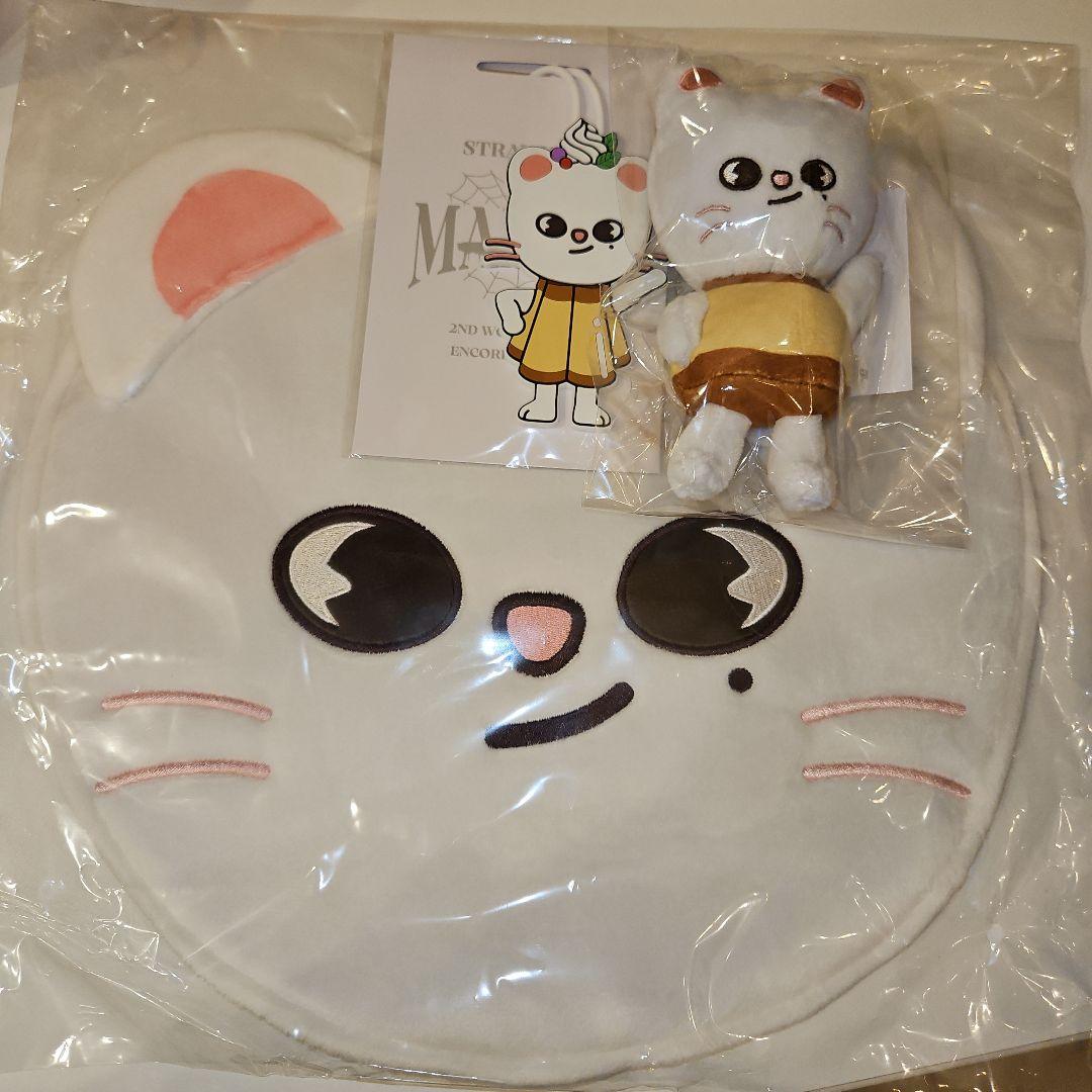 StrayKids　スキズ　ヒョンジン　ジニレット　うちわカバー　チャーム　タグ