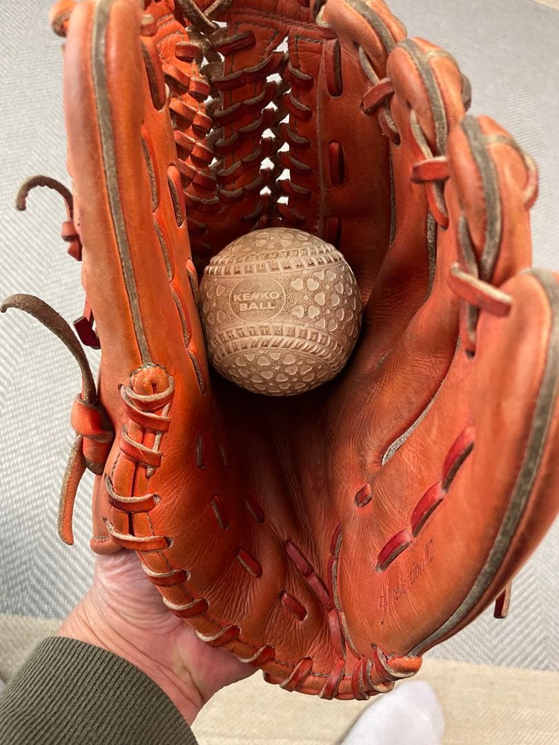 ミズノMizunoグローバルエリート 軟式内野　値下げ　どなたかお使い下さい！