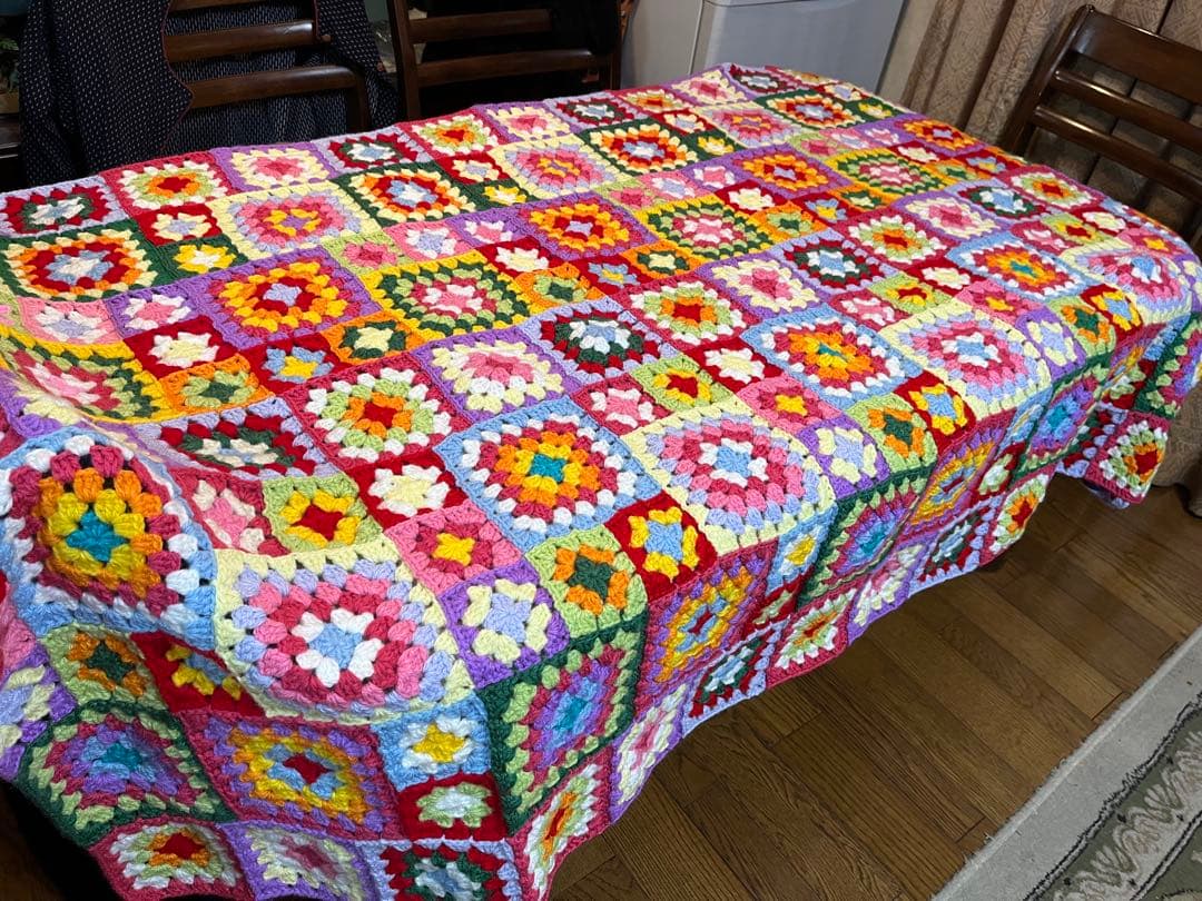 ハンドメイド✳︎大判✳︎グラニースクエア✳︎ブランケット✳︎マルチカバー