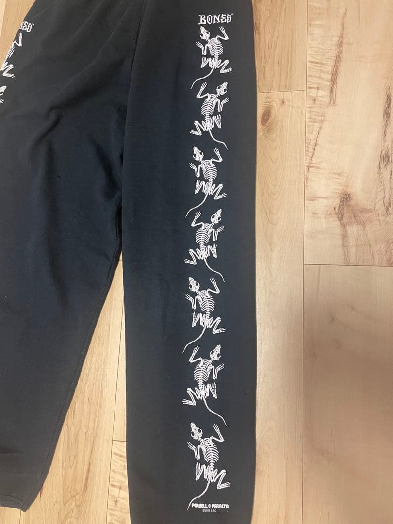 パウエルペラルタ　スウェットパンツ