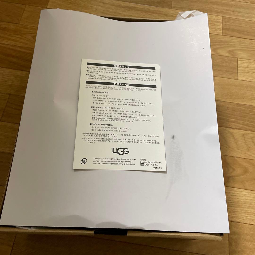 新作　完売品UGG クラッシックウルトラミニレザー　ブラック23 ロンハーマン