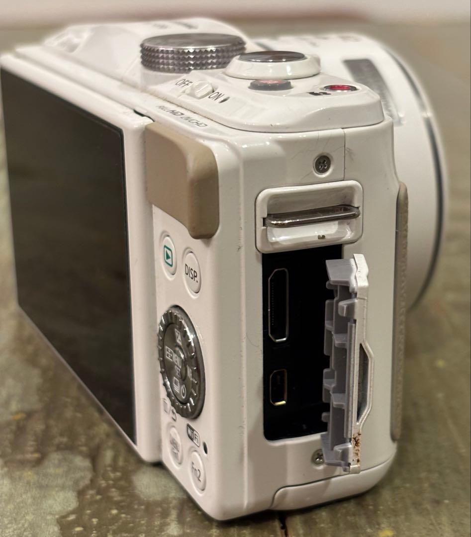 Panasonic Lumix DMC-GF6 ホワイト 14-42mm 一眼