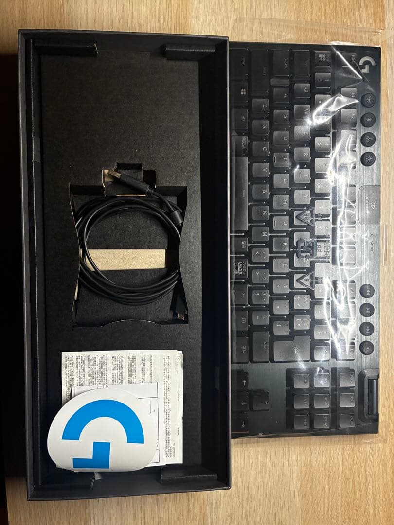 Logitech G913 TKL メカニカルキーボード