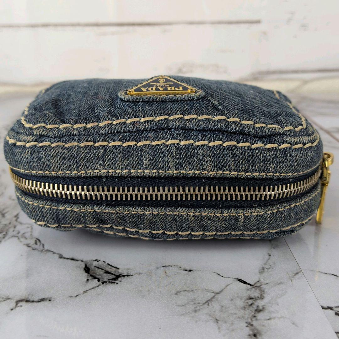 【美品】プラダ☆三角ロゴ　デニム　ゴールド　ミニポーチ　かわいい