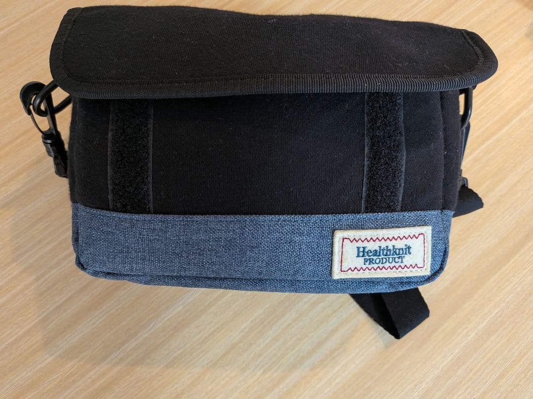 デジカメ　Panasonic LUMIX DMC-GF7 ジャンク品？動作確認☓