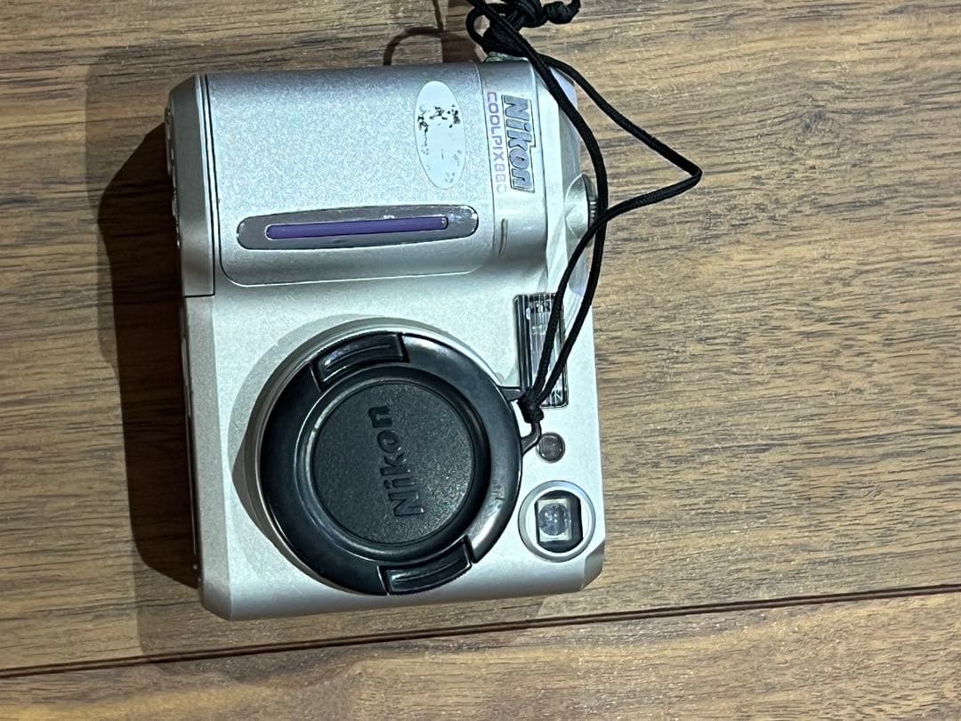 Nikon Coolpix シルバー コンパクトデジタルカメラ